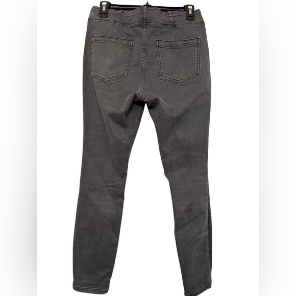 Anthropologie Pilcro High Rise Skinny Jeans - Picture 2 of 9